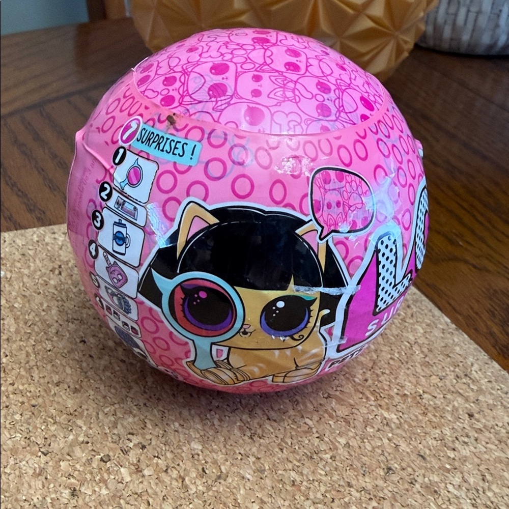 NEW L.O.L. Surprise! Pet from the Eye Spy Series Blind Toys - Picture 3 of 4